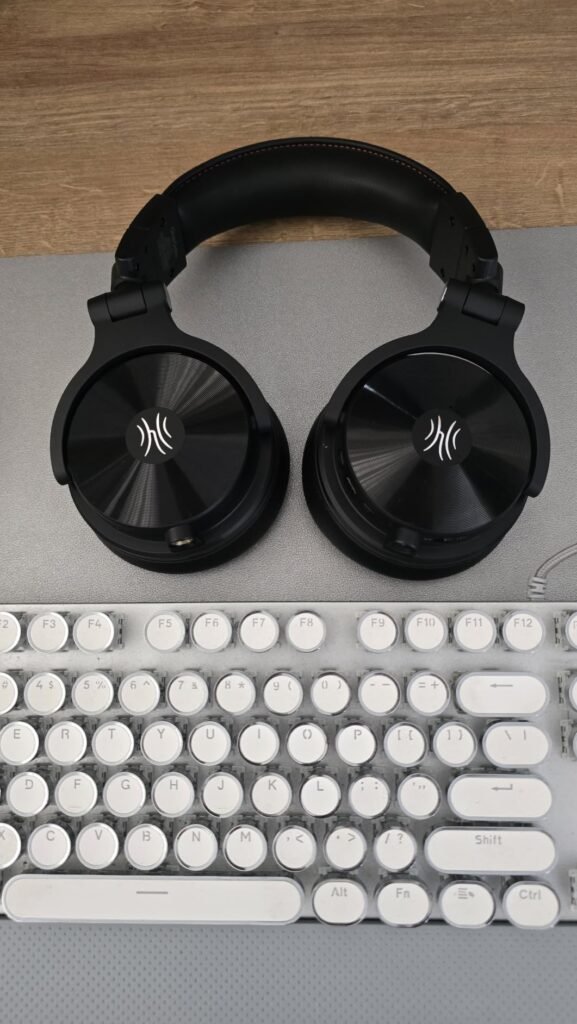 OneOdio Studio Max 2 product view 2