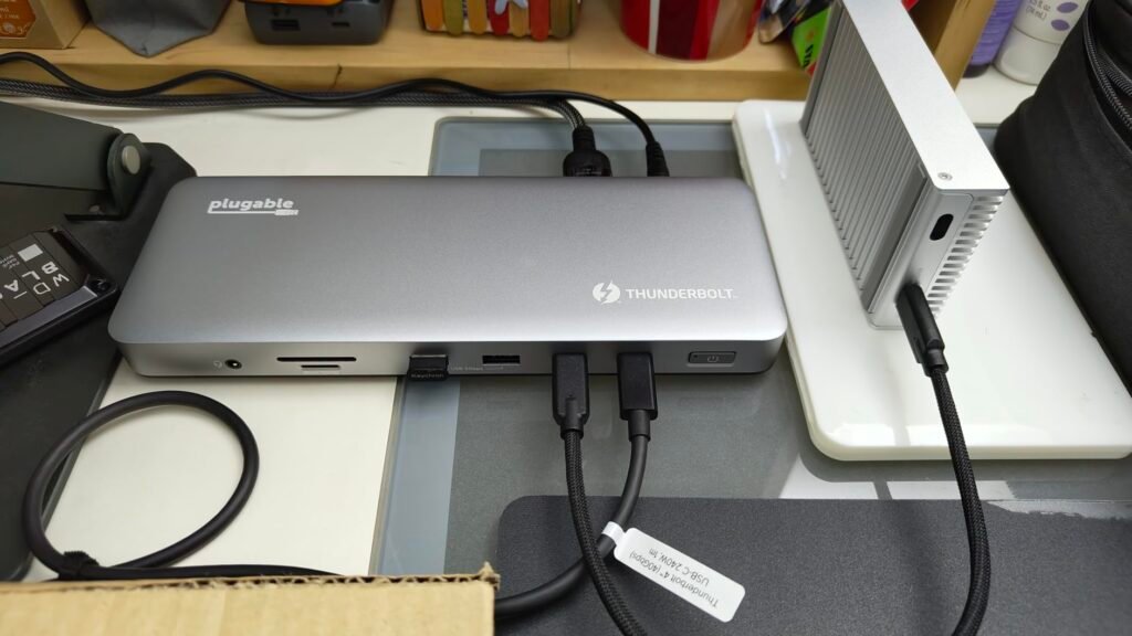 Plugable TBT-UDM Mac product view 2