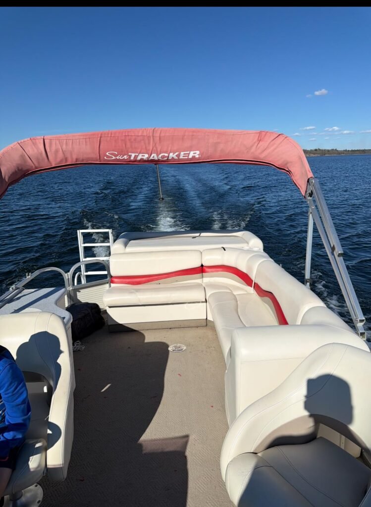 Pontoon and Deckboat Handbook product view 1