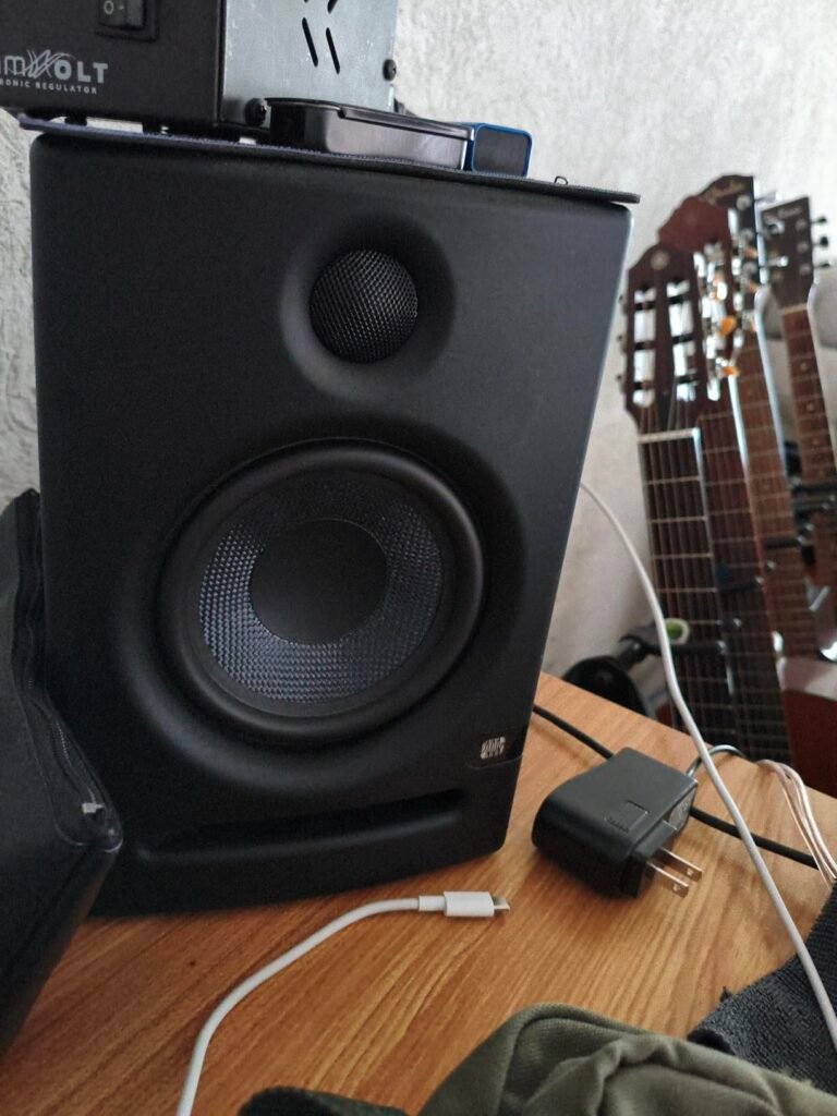 PreSonus Eris E5 product view 2