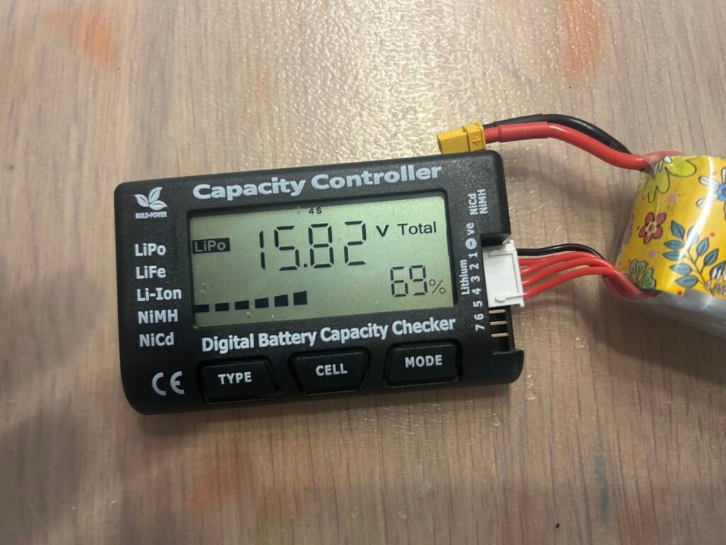 QWORK Voltage Checker product view 1