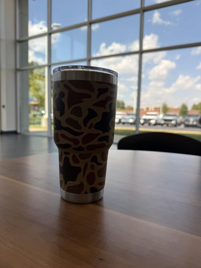 Rambler 30 oz Camo product view 1