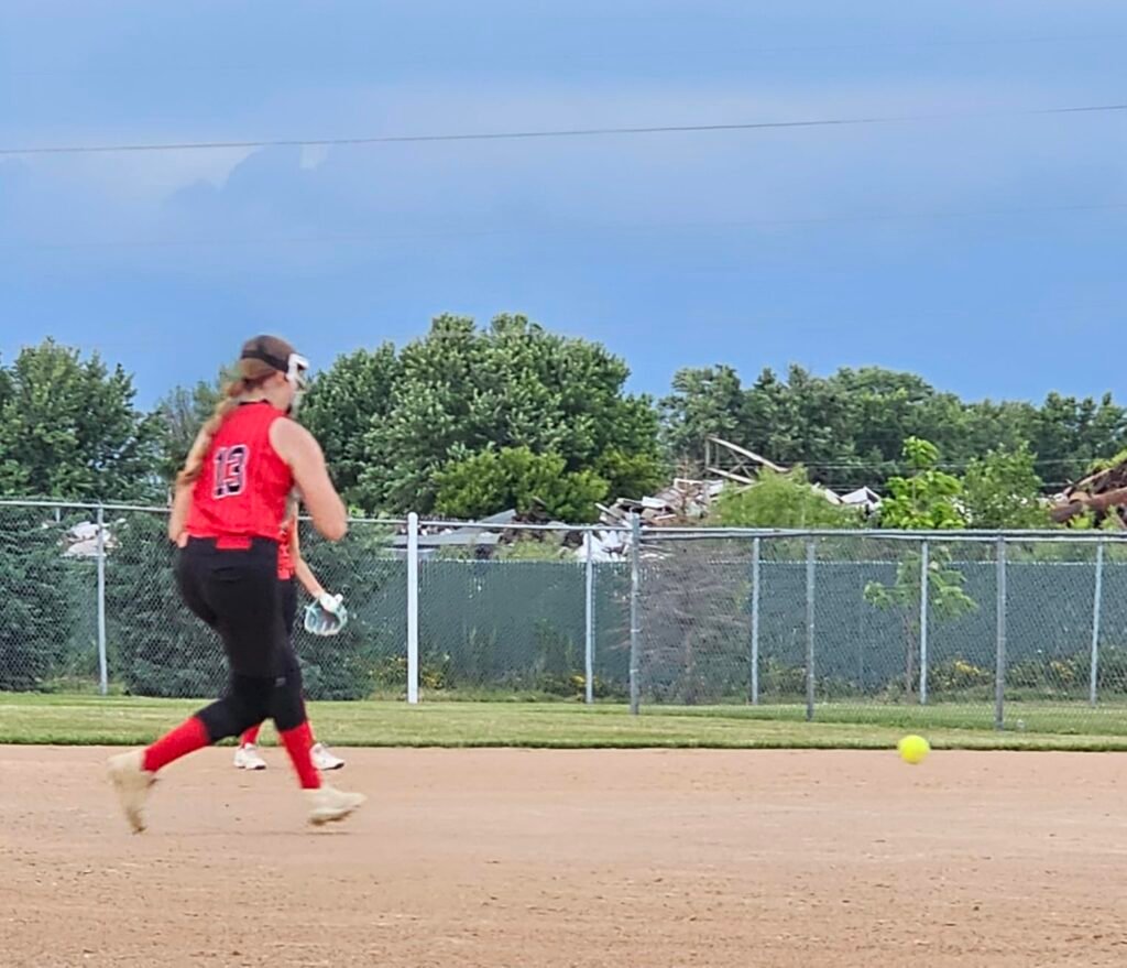 Rawlings R9 Fastpitch product view 1