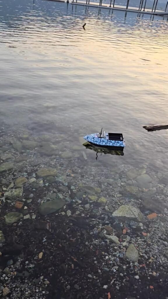 RC Bait Delivery Boat product view 3