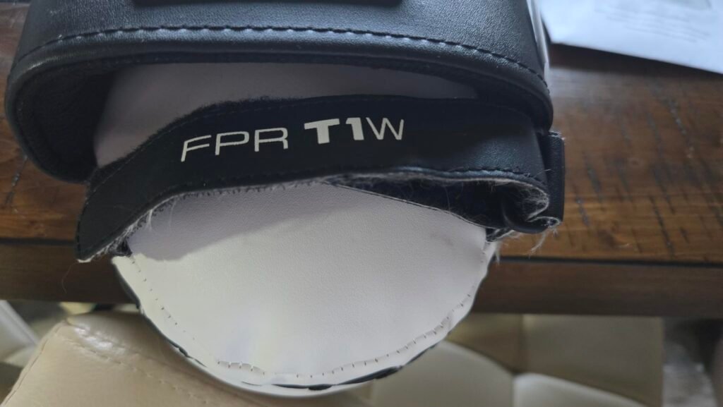 RDX Maya Hide Focus Mitts product view 3