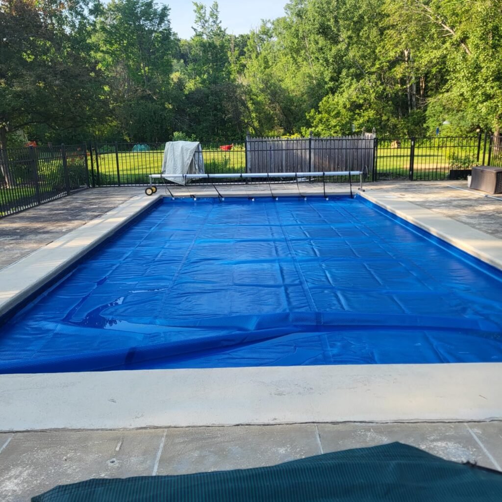 Real Relax 16 Mil Cover product view 1