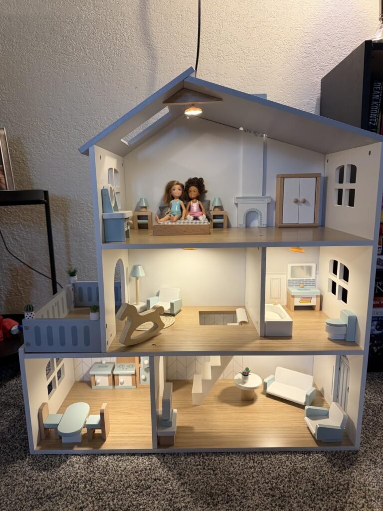 ROBUD Nordic Dollhouse product view 2