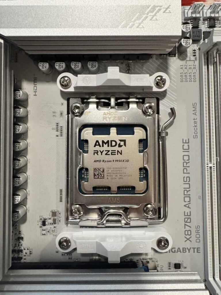 Ryzen 9 9950X3D product view 3