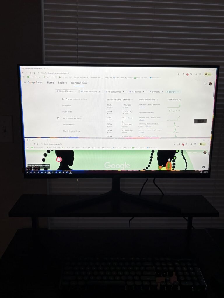 Samsung 32-inch Flat product view 3