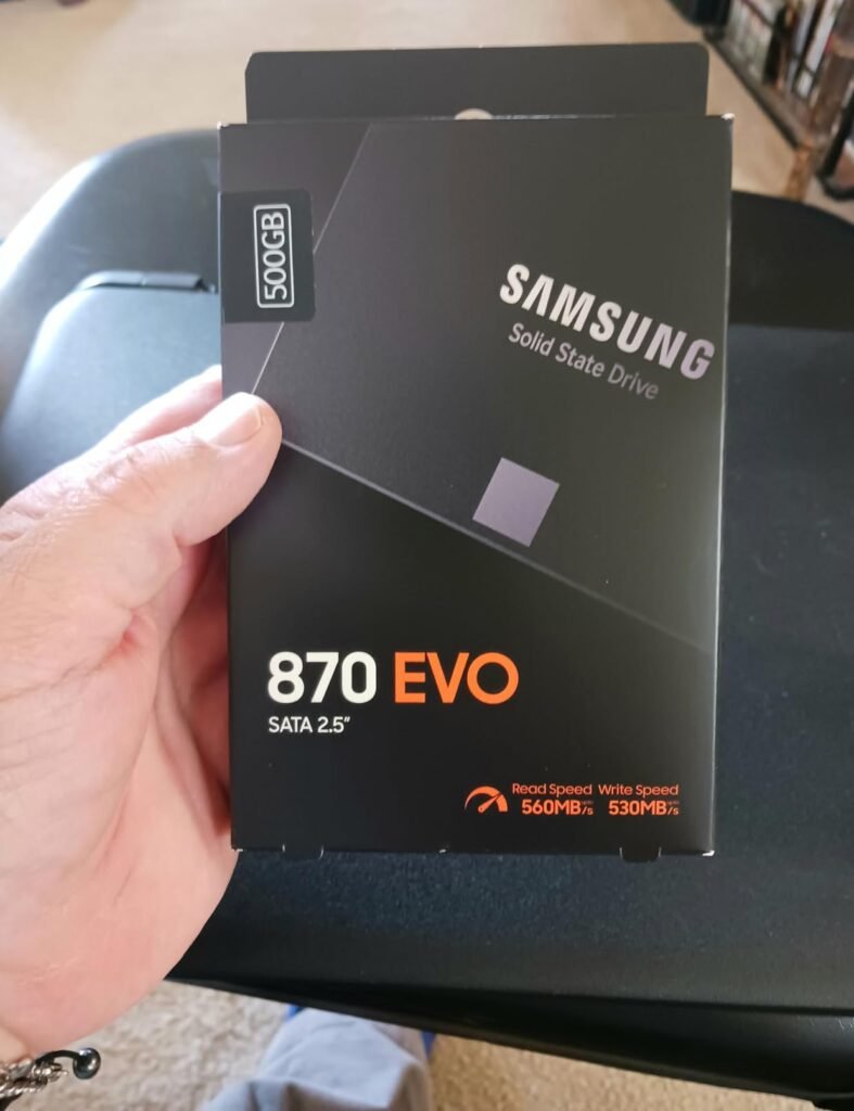 Samsung 870 EVO SATA product view 2
