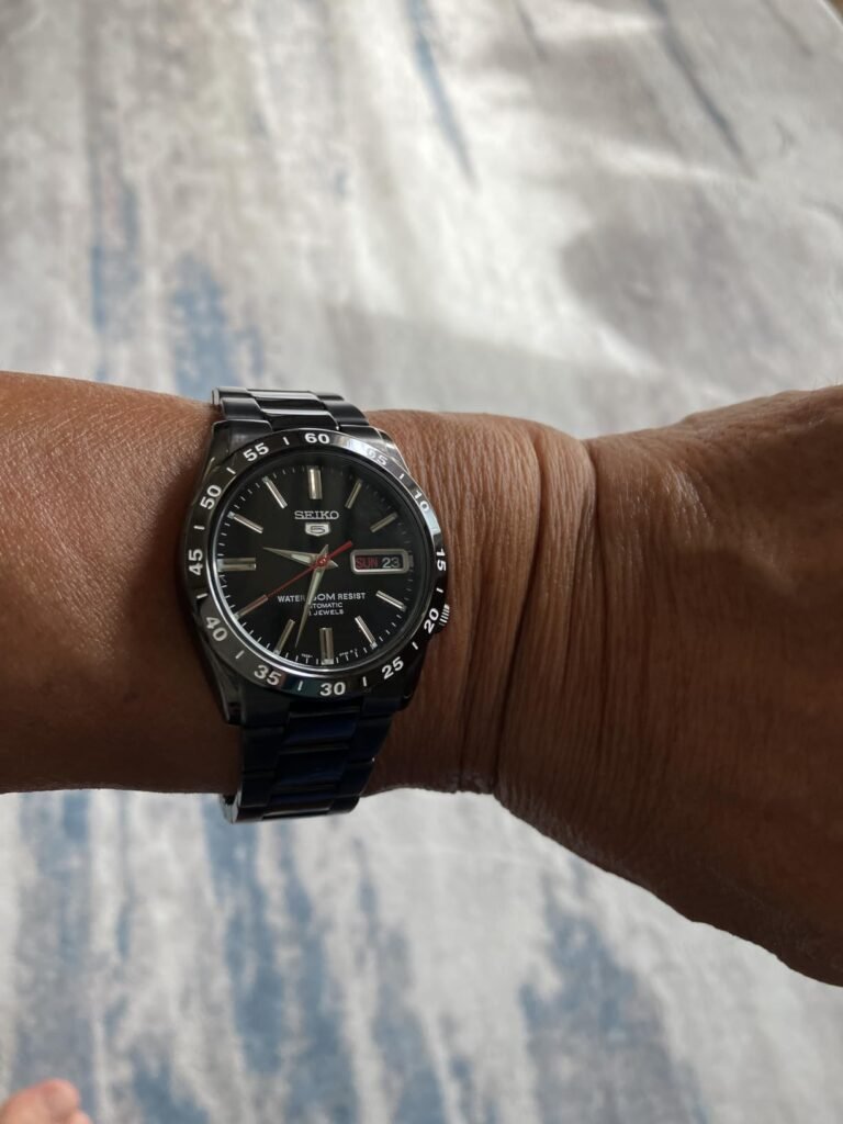 Seiko 5 SNKE03 product view 2