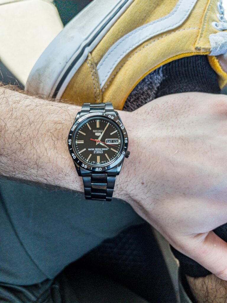 Seiko 5 SNKE03 product view 3