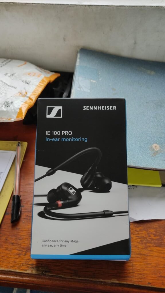 Sennheiser IE 100 PRO product view 1