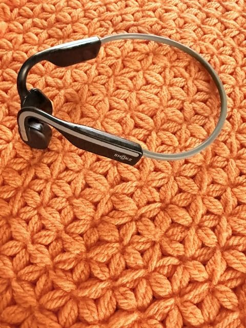 Shokz OpenMove product view 2
