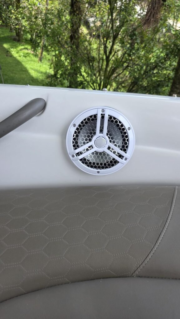 Skar Audio SK65M product view 1