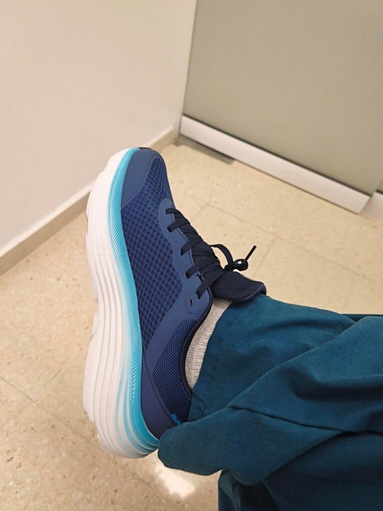Skechers Max Cushioning product view 2
