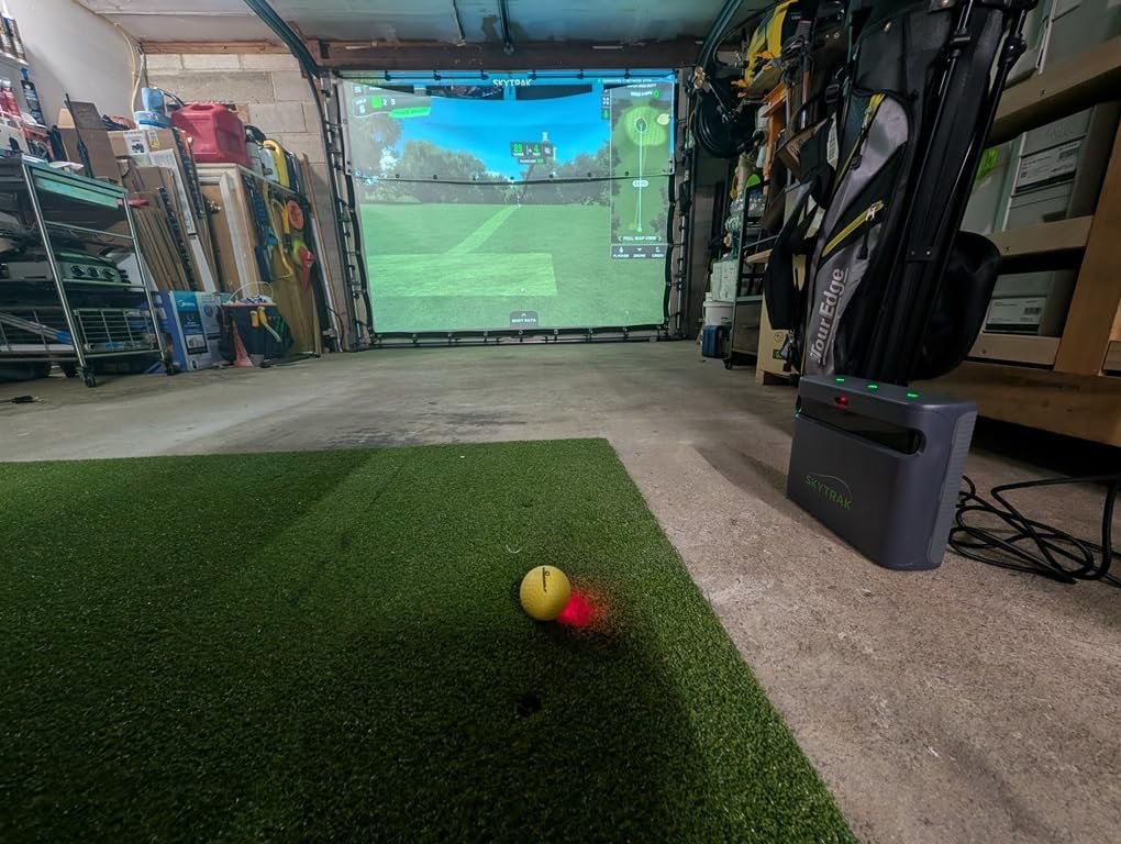 SkyTrak ST MAX product view 3