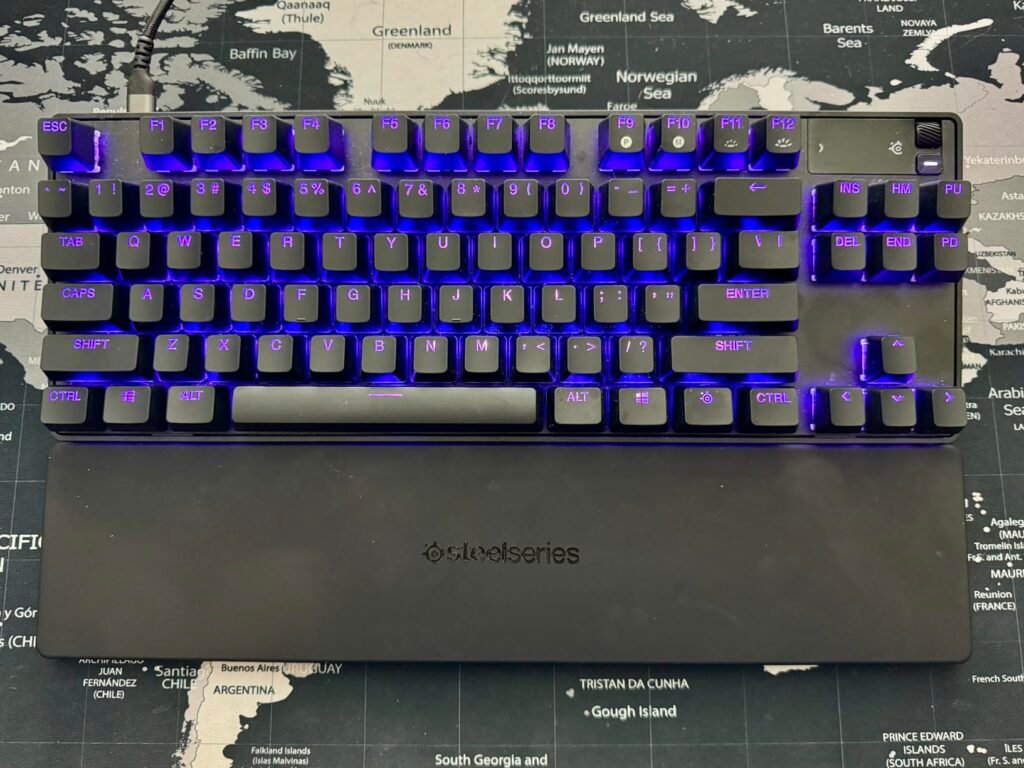 SteelSeries Apex Pro TKL Gen 3 product view 1
