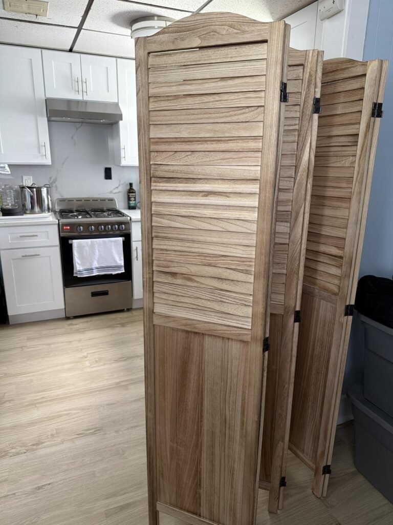 Svimi Louvered product view 2