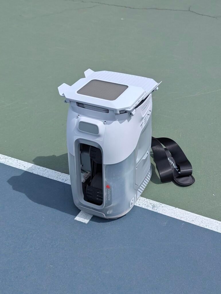 Tenniix Basic Voice Controller product view 2