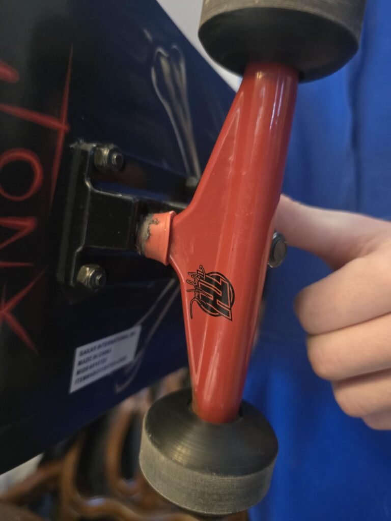 Tony Hawk Signature Series 4 product view 1
