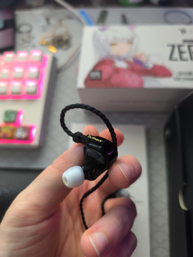 TRUTHEAR Zero RED product view 3