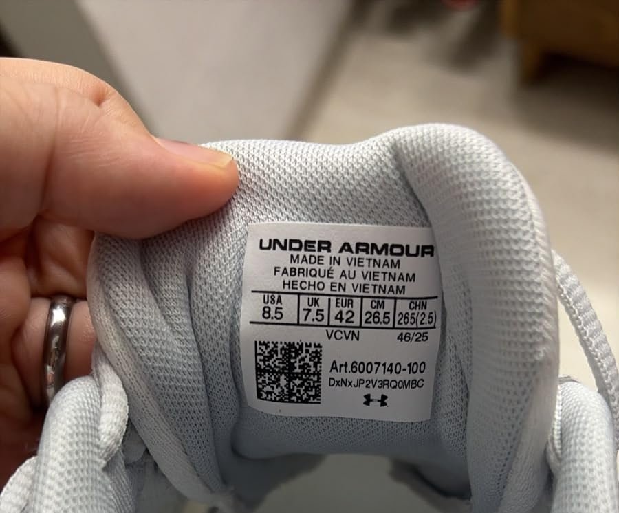 UA Charged Commit 5 product view 3