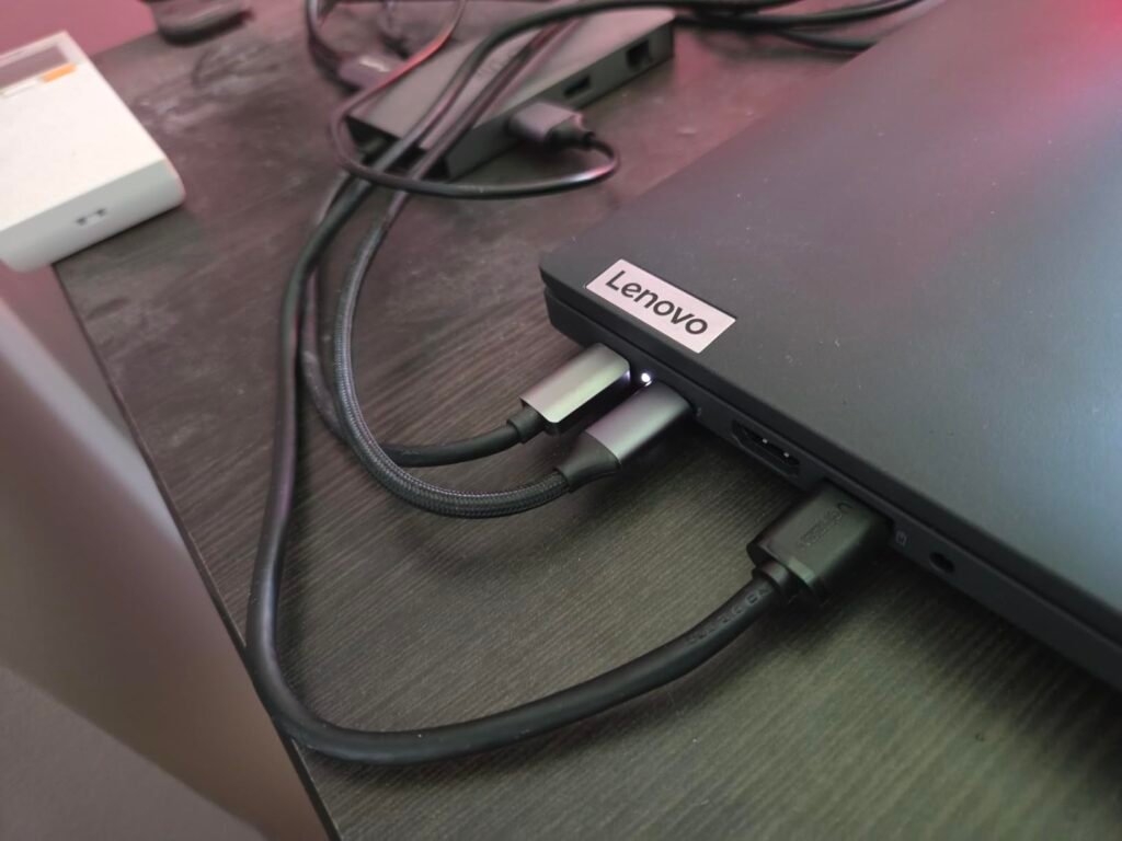 UGREEN 8K Triple Monitor product view 2