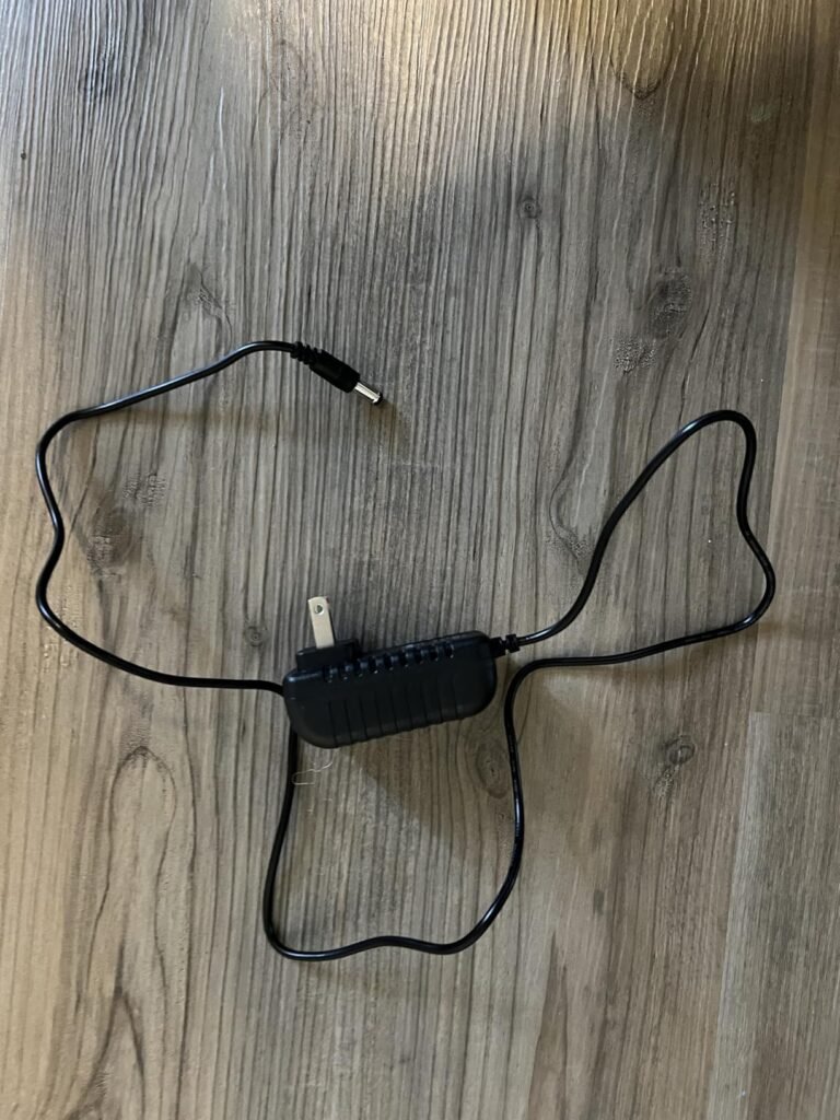 Universal NiMH Charger product view 3