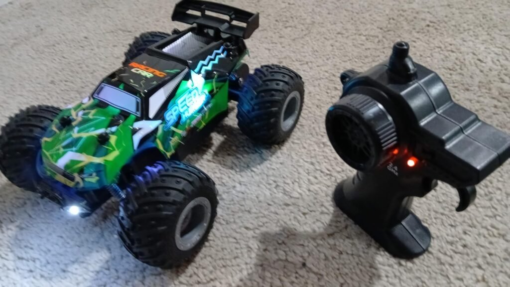 Vensico 1:18 Monster product view 3