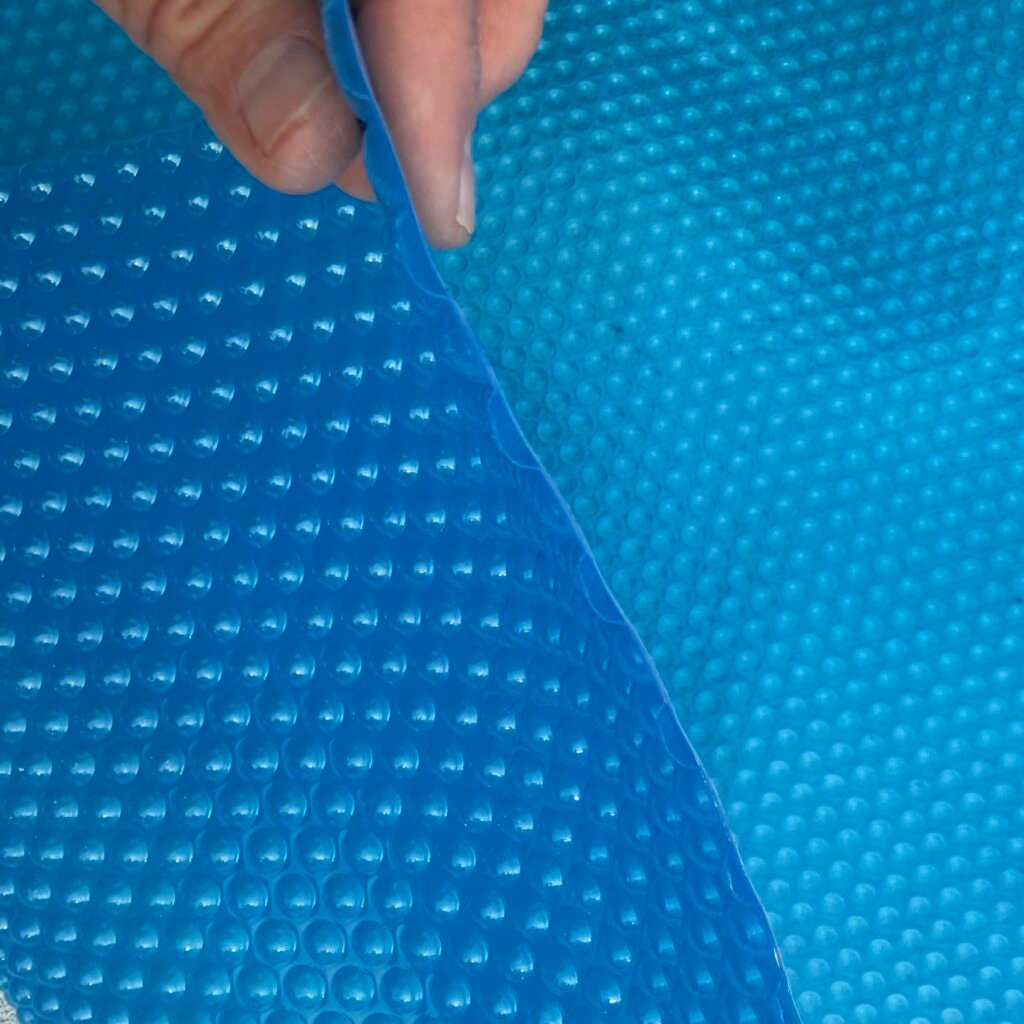 VEVOR 32x16 Solar Cover product view 2