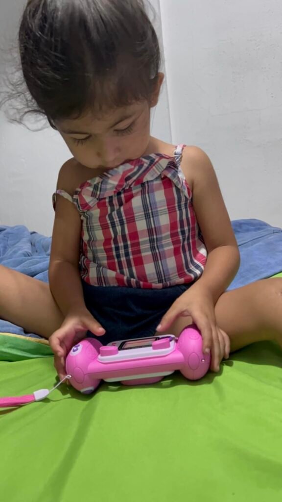 VTech KidiZoom Pix Plus product view 2
