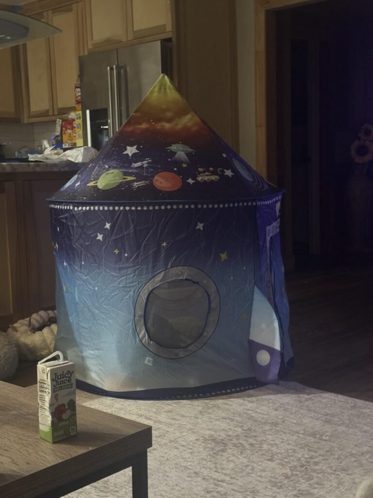 WillingHeart Rocket Tent product view 2