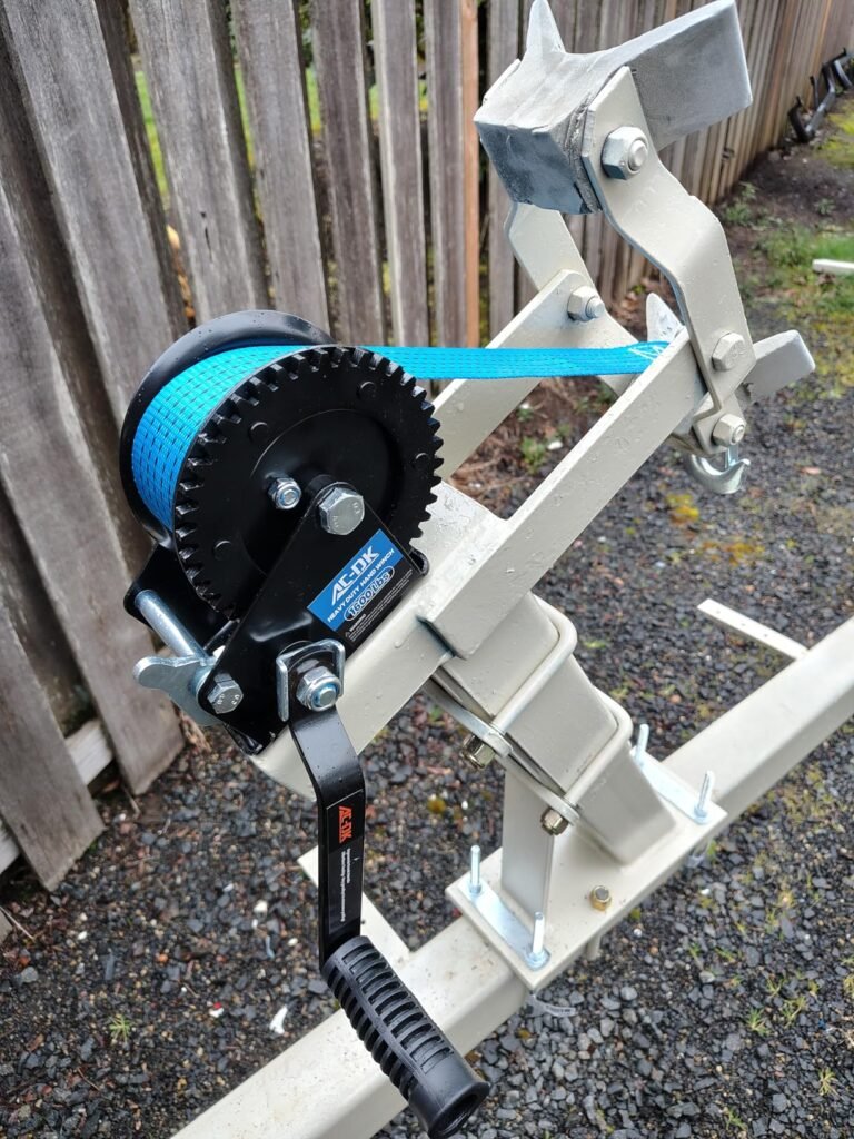 AC-DK 1600lb Winch product view 3