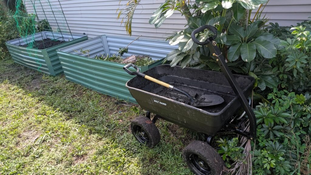 BILT HARD Poly Dump Cart product view 3