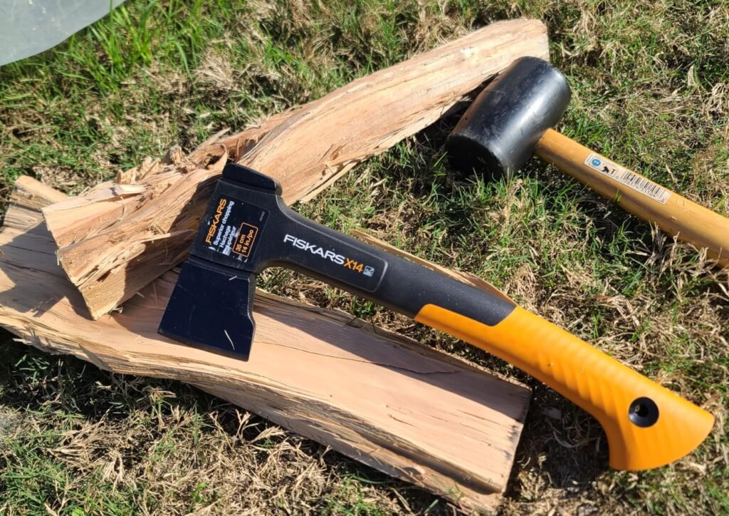 Fiskars X14 Universal product view 2