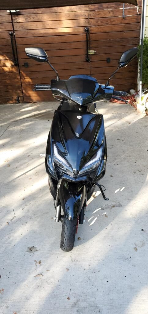HHH X18 150cc Blue product view 1