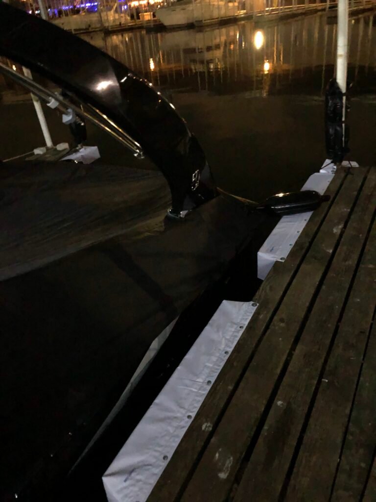 HULL HUGR Marina Bumper product view 1